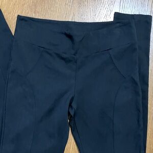 VICINITY BRAND BLACK LEGGINGS 
SIZE MEDIUM